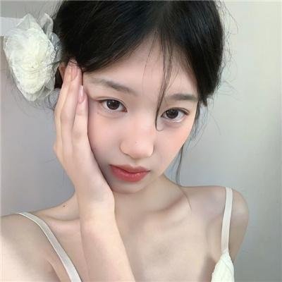 只想爱你 在线观看封面